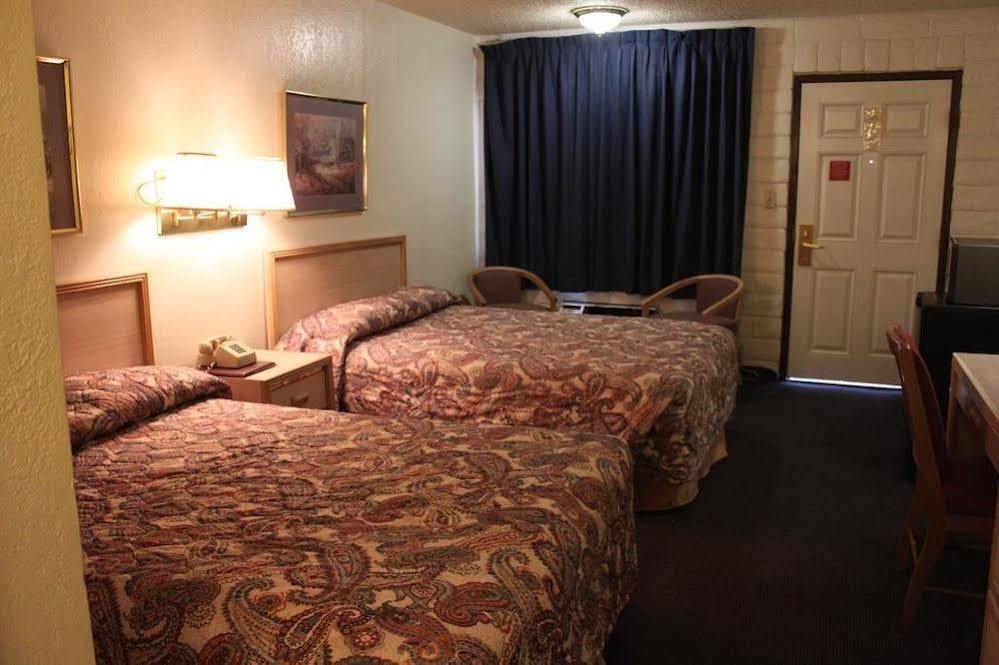 River Inn ซูซานวิลล์ ภายนอก รูปภาพ